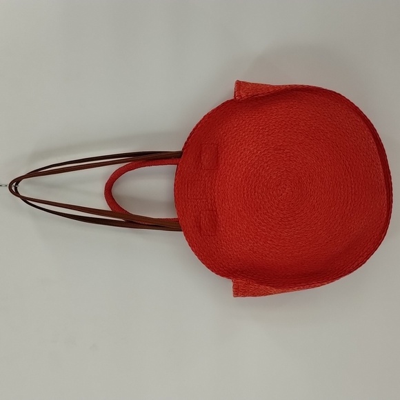 Woven red circular shoulder bag purse magnetic closure unbranded - Picture 4 of 9